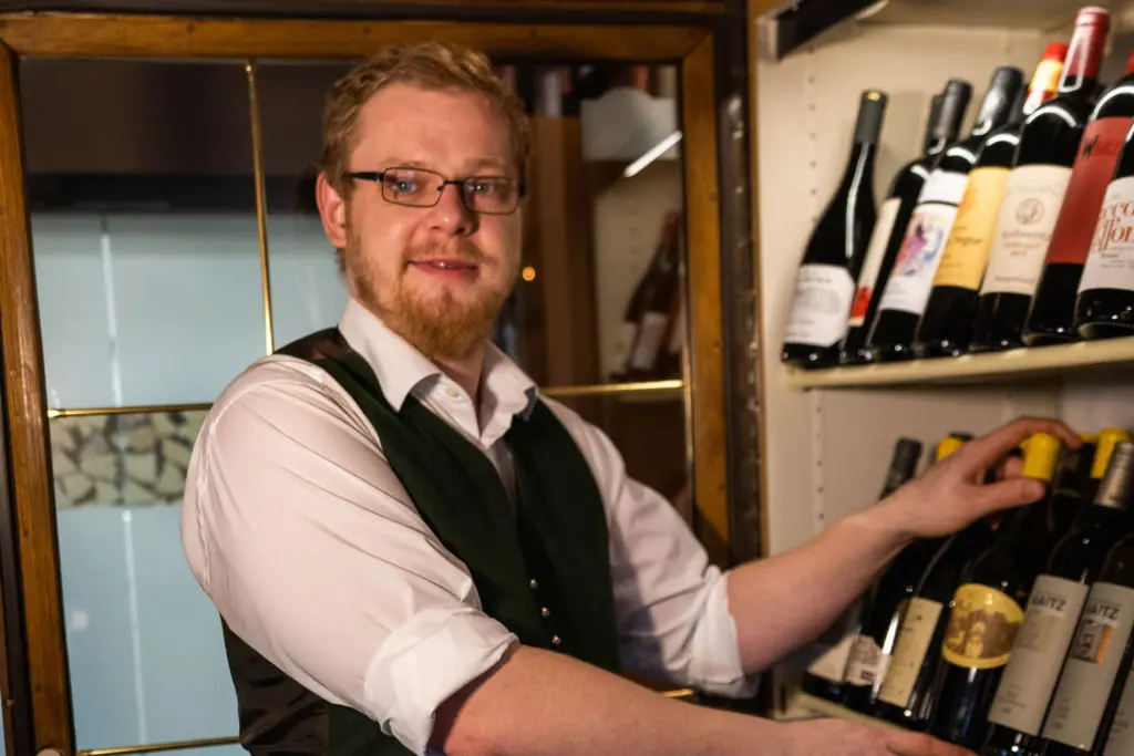 Juergen - Kellner im Wirtshaus